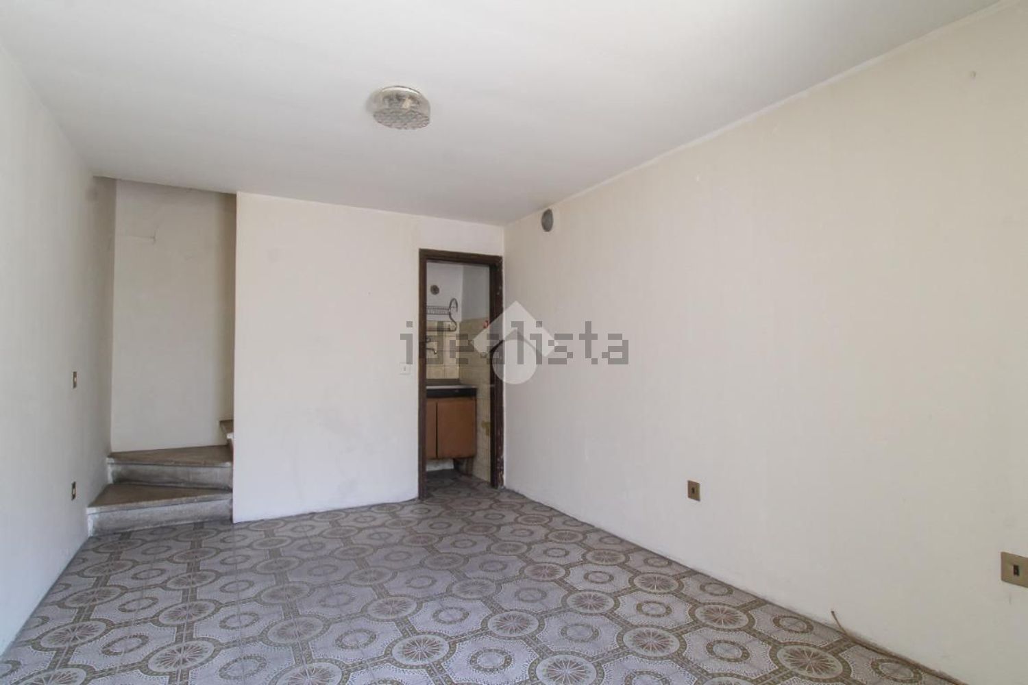 casa indipendente in vendita a Vestone in zona Nozza