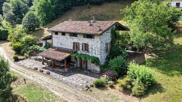 casa indipendente in vendita a Vestone