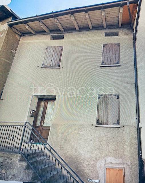 casa indipendente in vendita a Vezza d'Oglio