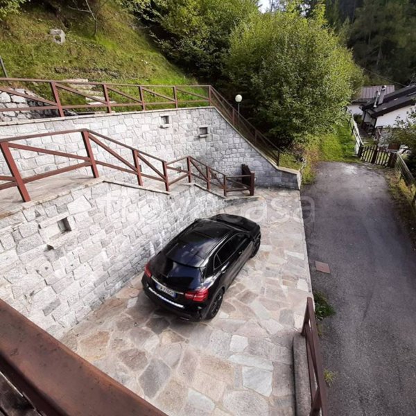casa indipendente in vendita a Vezza d'Oglio