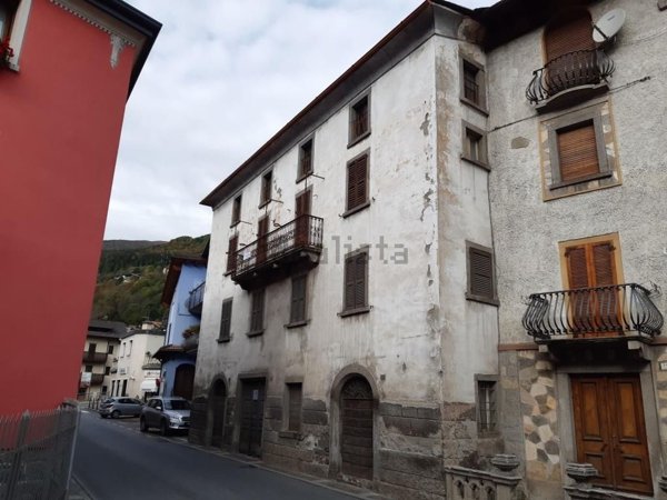 casa indipendente in vendita a Vezza d'Oglio