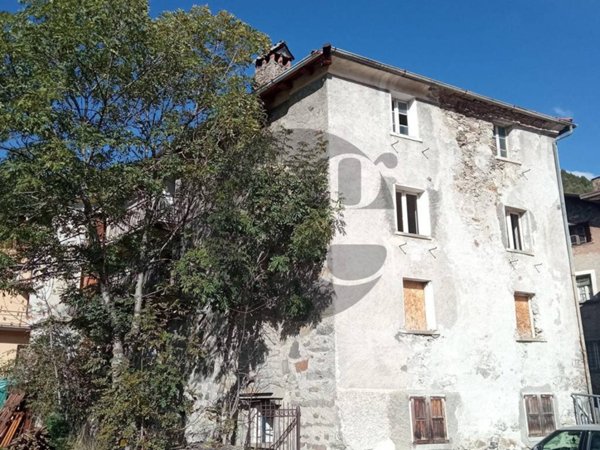 intera palazzina in vendita a Vezza d'Oglio