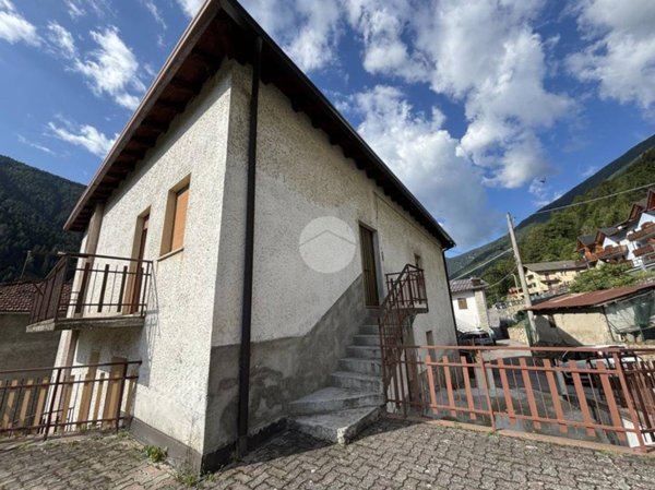 appartamento in vendita a Vezza d'Oglio in zona Davena