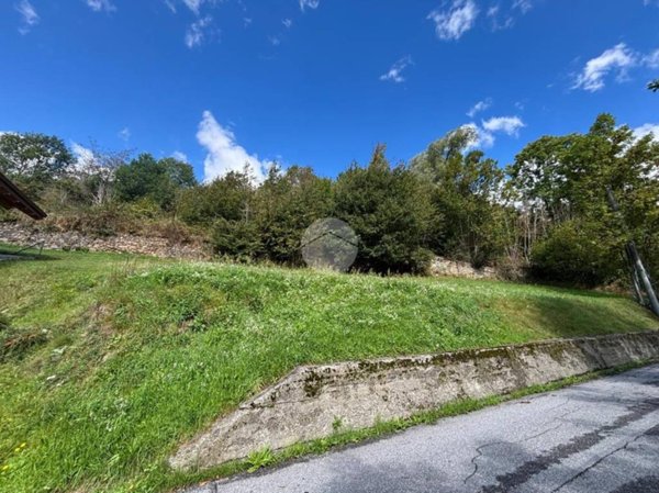 casa indipendente in vendita a Vezza d'Oglio in zona Grano