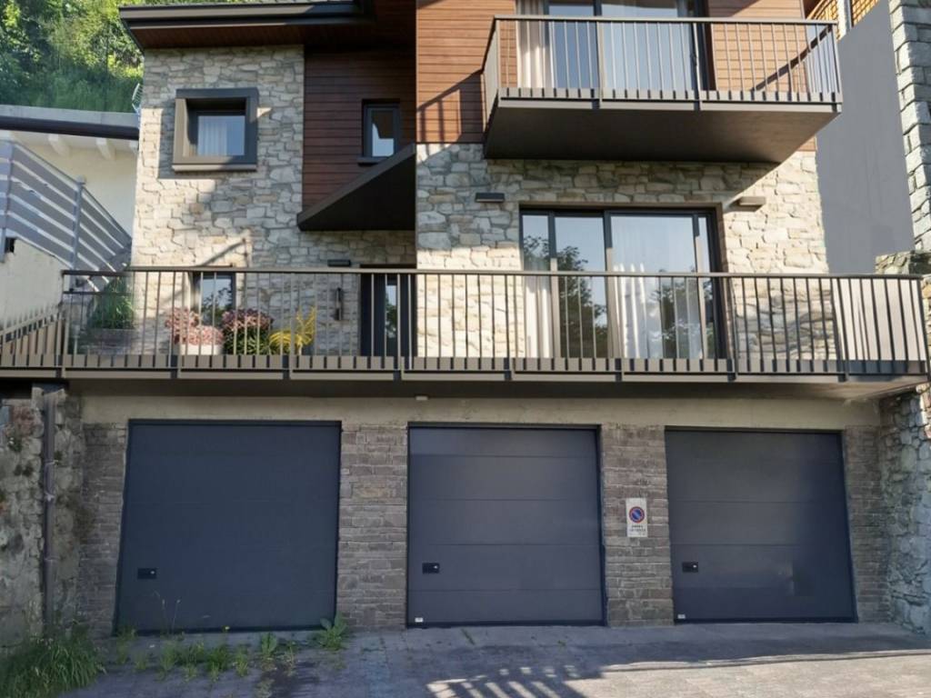 casa indipendente in vendita a Vezza d'Oglio