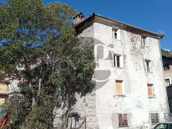 intera palazzina in vendita a Vezza d'Oglio