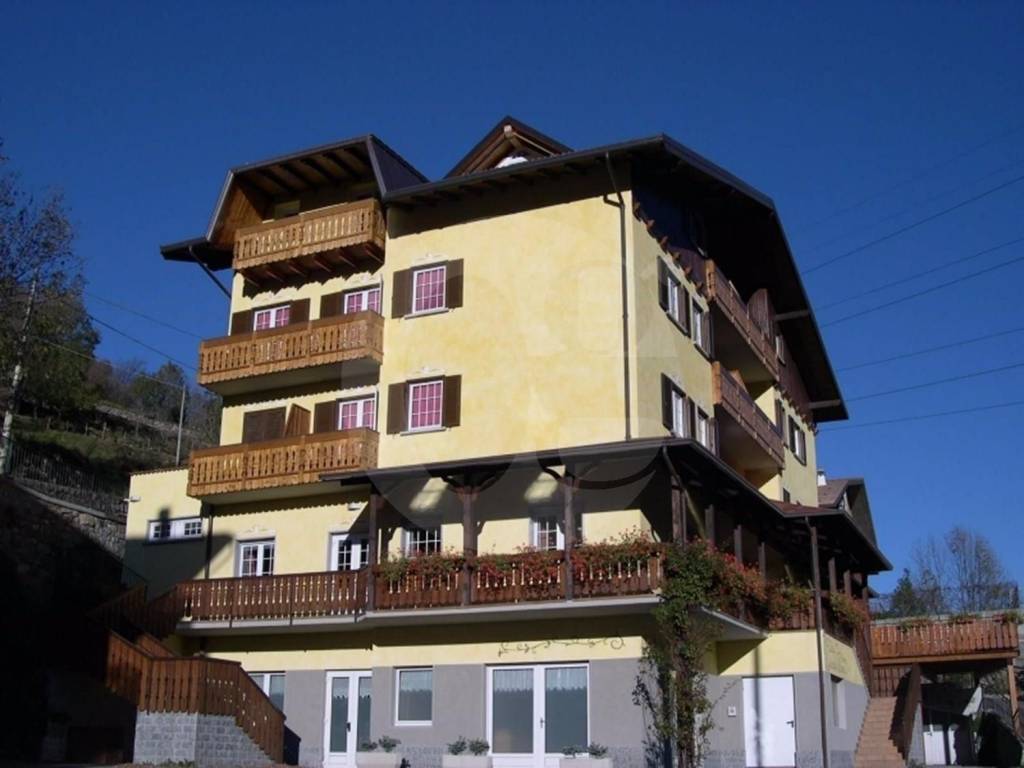 casa indipendente in vendita a Vezza d'Oglio in zona Tù