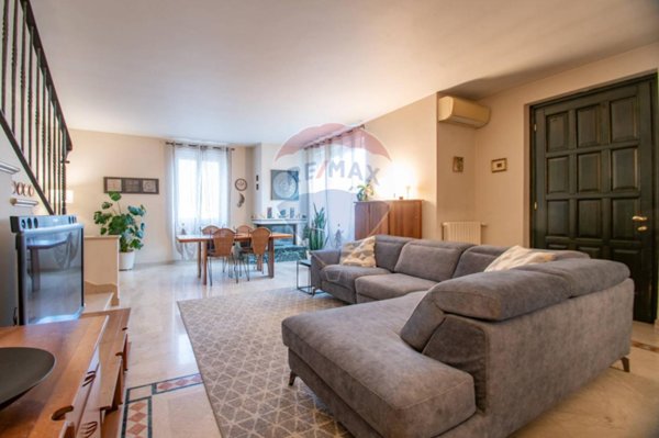 casa indipendente in vendita a Villa Carcina in zona Villa