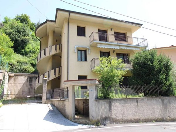 casa indipendente in vendita a Villa Carcina in zona Villa