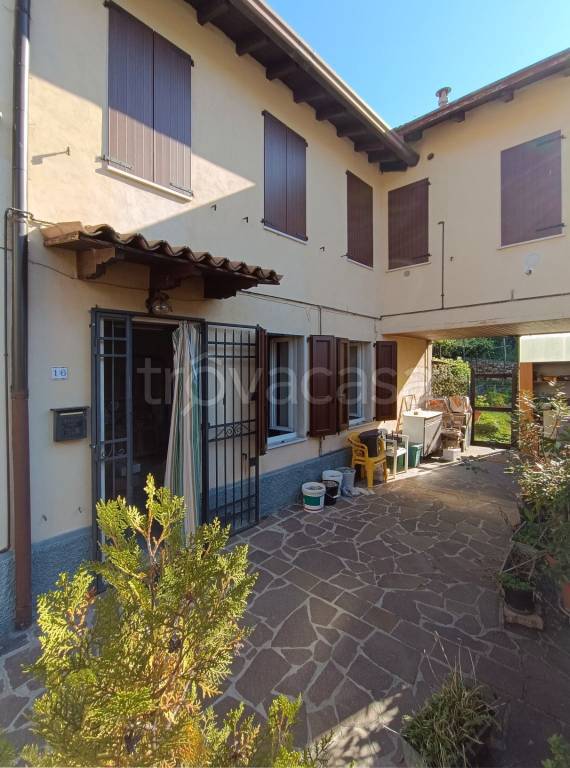 casa indipendente in vendita a Villa Carcina in zona Carcina