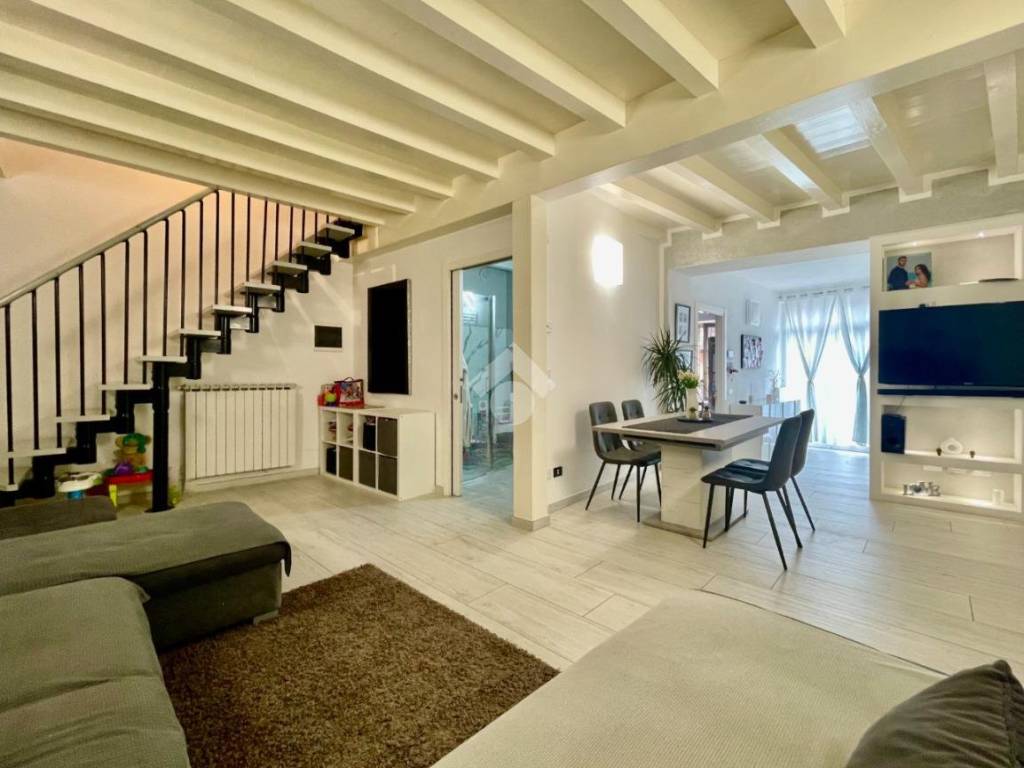 appartamento in vendita a Villa Carcina in zona Cailina