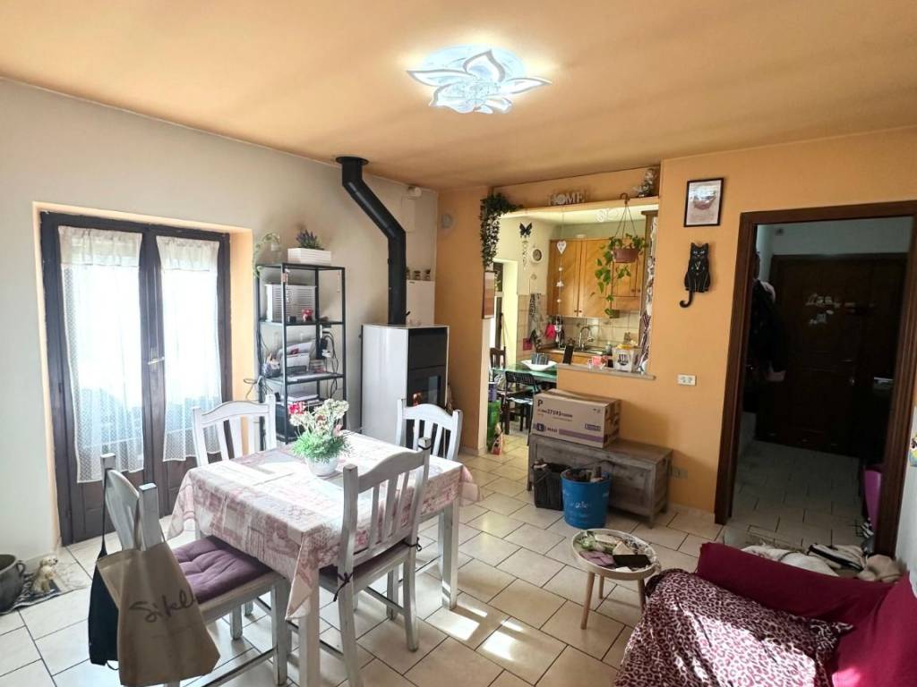 casa indipendente in vendita a Villa Carcina in zona Cailina