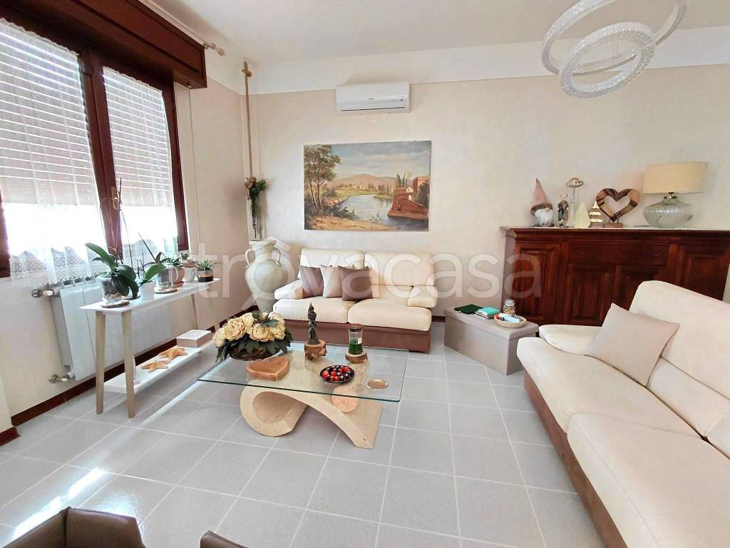 casa indipendente in vendita a Villa Carcina in zona Villa