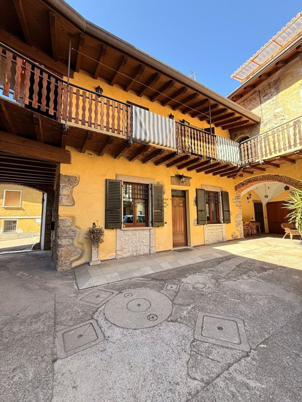 casa indipendente in vendita a Villa Carcina