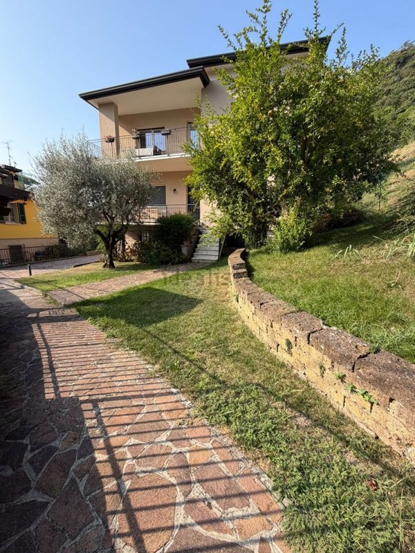 casa indipendente in vendita a Villa Carcina in zona Cogozzo