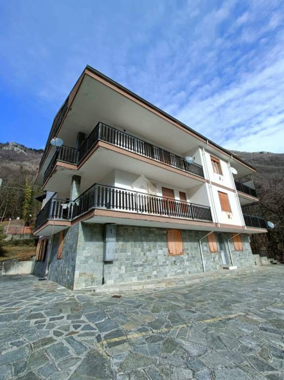 appartamento in vendita a Chialamberto