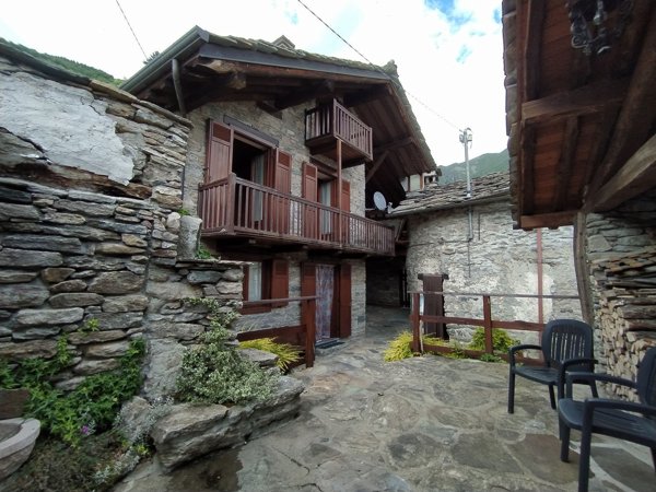 quadrivano in vendita a Chialamberto in zona Vonzo