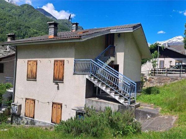 appartamento in vendita a Chialamberto