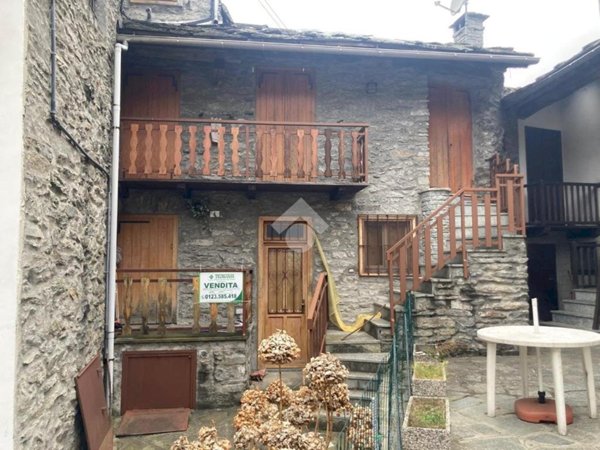 appartamento in vendita a Chialamberto