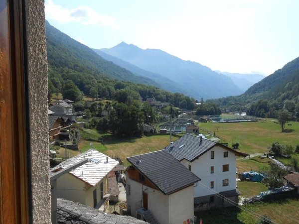 appartamento in vendita a Chialamberto in zona Breno