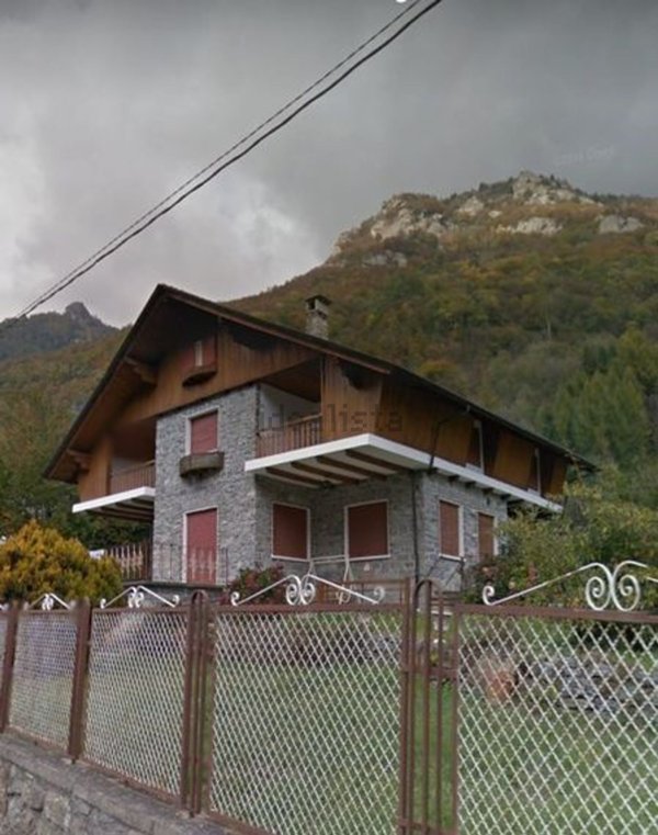 casa indipendente in vendita a Chialamberto