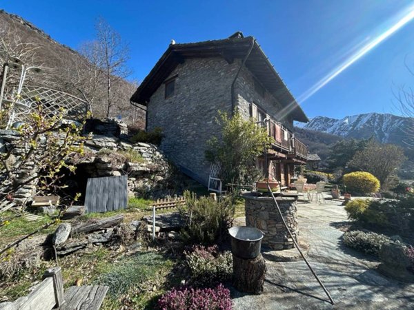 casa indipendente in vendita a Chialamberto