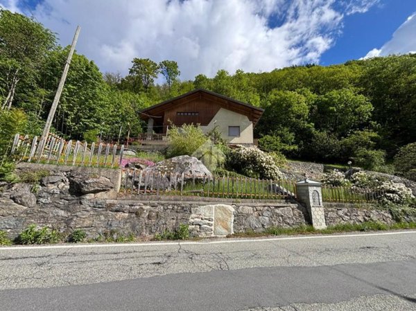 casa indipendente in vendita a Chialamberto