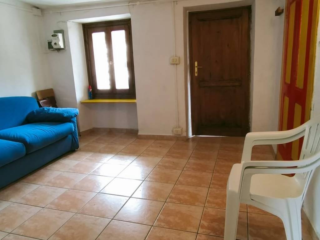 appartamento in vendita a Chialamberto in zona Breno