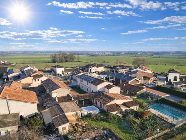 casa indipendente in vendita a Villachiara in zona Bompensiero