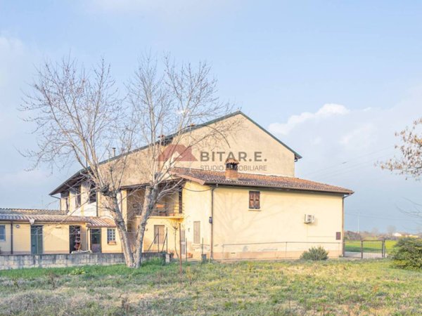 casa indipendente in vendita a Villachiara