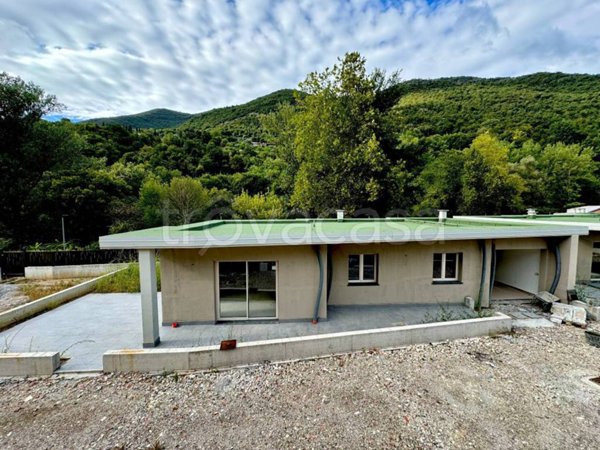 casa indipendente in vendita a Villanuova sul Clisi