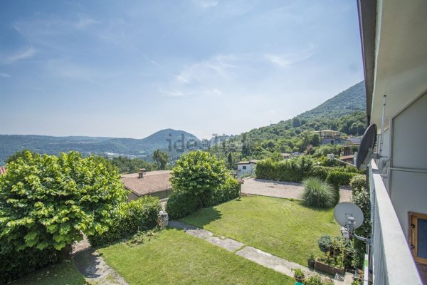 casa indipendente in vendita a Villanuova sul Clisi