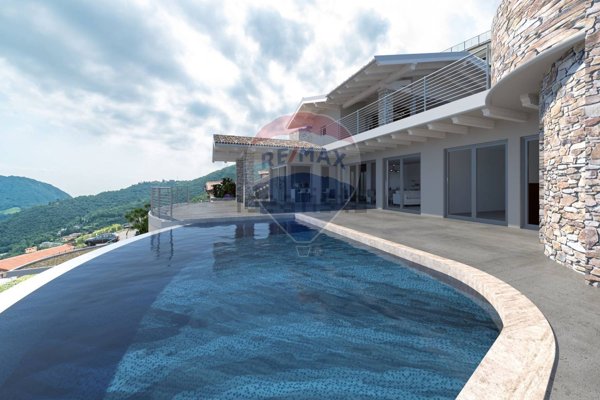 casa indipendente in vendita a Villanuova sul Clisi