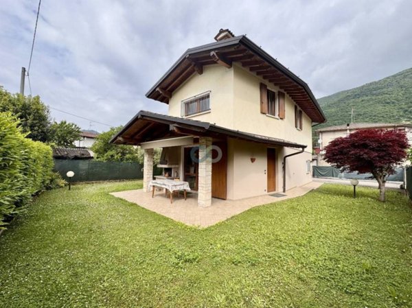 casa indipendente in vendita a Villanuova sul Clisi