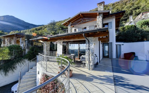 casa indipendente in vendita a Villanuova sul Clisi