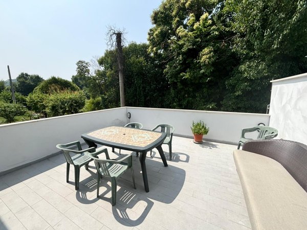 casa indipendente in vendita a Villanuova sul Clisi