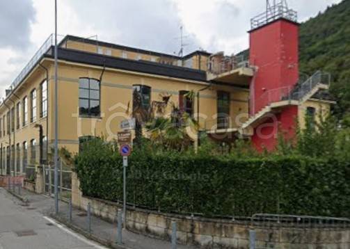 negozio in vendita a Villanuova sul Clisi