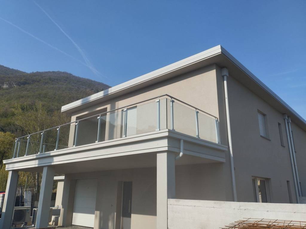 casa indipendente in vendita a Villanuova sul Clisi