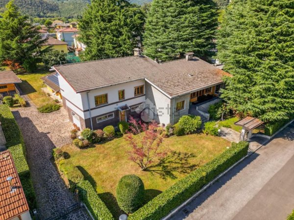 casa indipendente in vendita a Villanuova sul Clisi