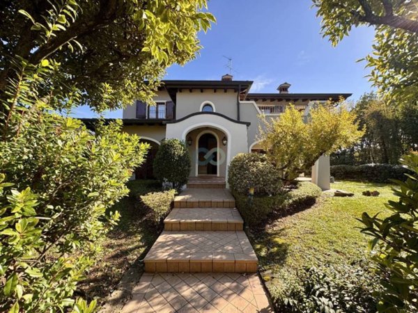 casa indipendente in vendita a Villanuova sul Clisi