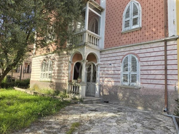 casa indipendente in vendita a Villanuova sul Clisi