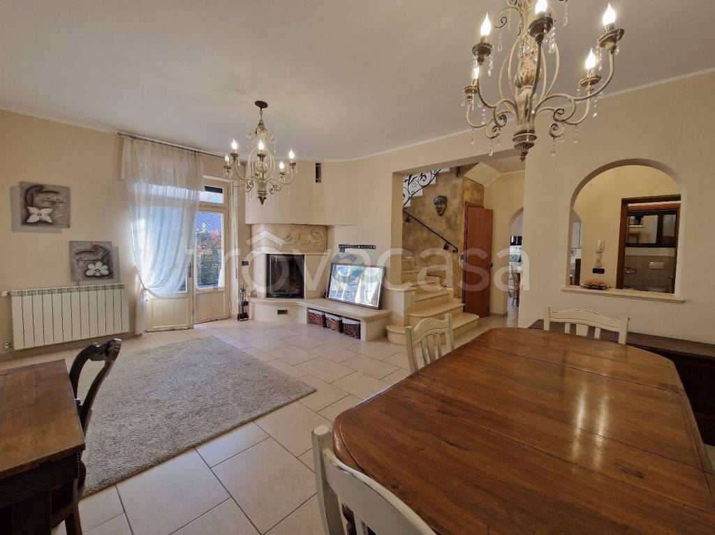 casa indipendente in vendita a Villanuova sul Clisi