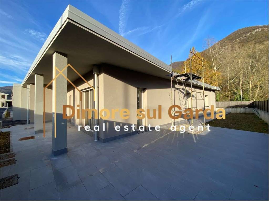 casa indipendente in vendita a Villanuova sul Clisi