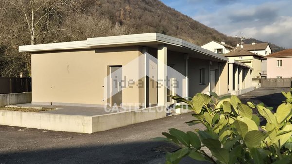 casa indipendente in vendita a Villanuova sul Clisi