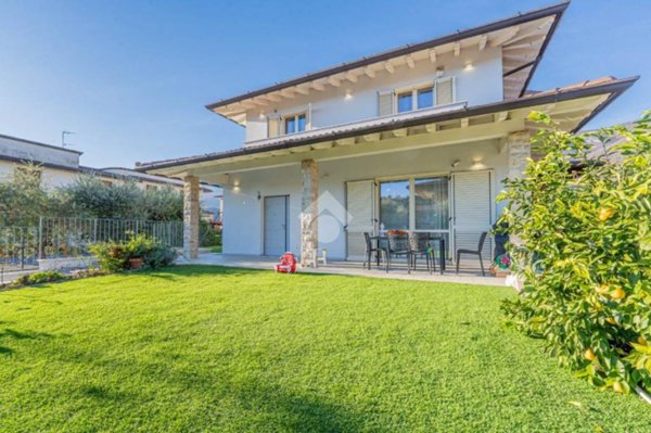 casa indipendente in vendita a Villanuova sul Clisi