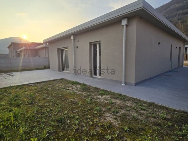 casa indipendente in vendita a Villanuova sul Clisi