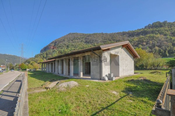 ufficio in vendita a Villanuova sul Clisi