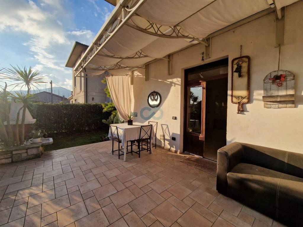 casa indipendente in vendita a Villanuova sul Clisi
