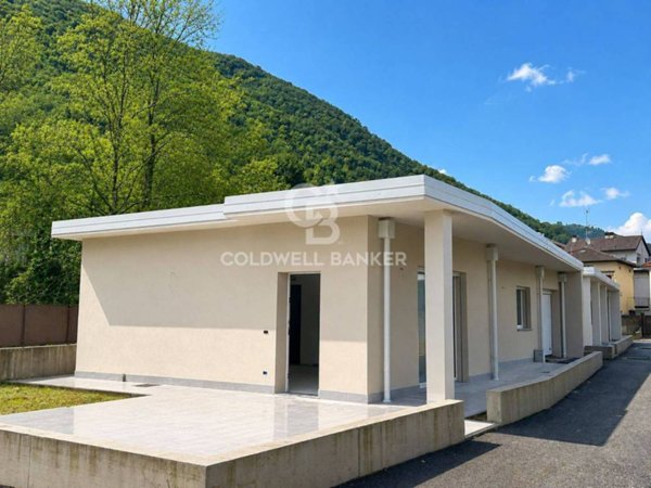 casa indipendente in vendita a Villanuova sul Clisi