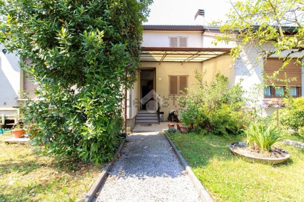 casa indipendente in vendita a Villanuova sul Clisi
